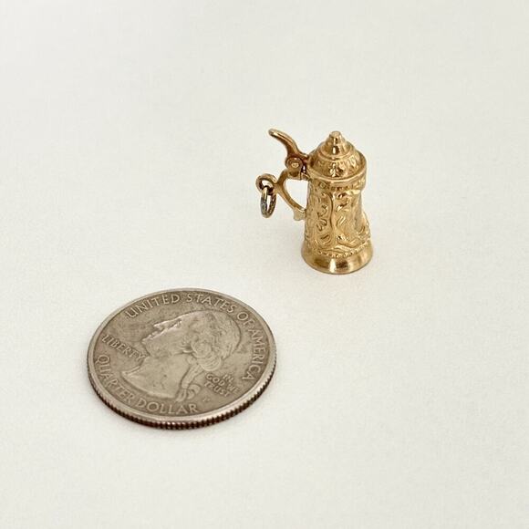Vintage 9K Yellow Gold Movable Mechanical Beer Stein Cup 3D Charm Pendant - Picture 10 of 12